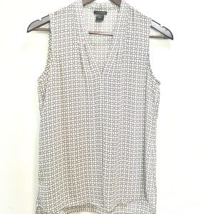 Ann Taylor Sleeveless Top / V-Neck / Size XS